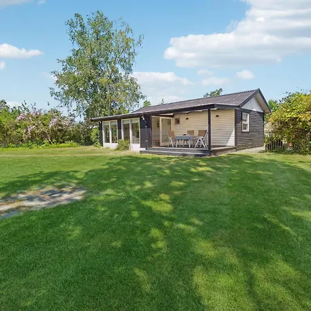 Cozy In Hyllinge With Wifi *